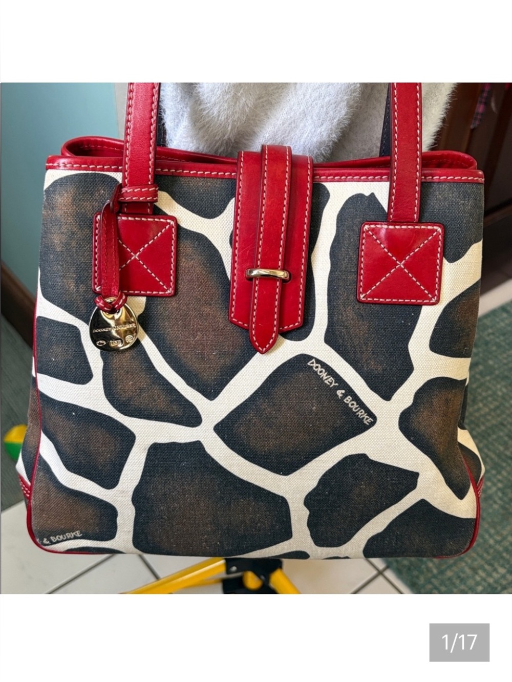 Dooney & Bourke Giraffe-Print Tote Bag  shoulder bag /red leather trim excellent